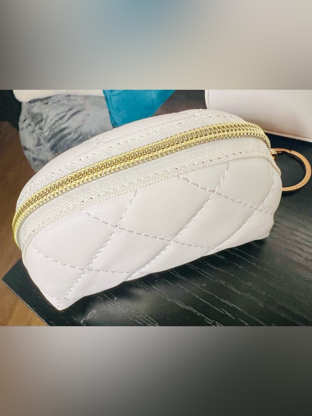 White 40oz Stanley Tumbler with Crossbody Bag Cup Holder with Keychain Pouch NWT - Picture 8 of 13